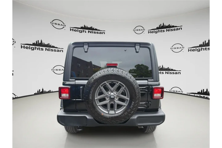 $32990 : Jeep Wrangler 2025 4x4 Sport image 3