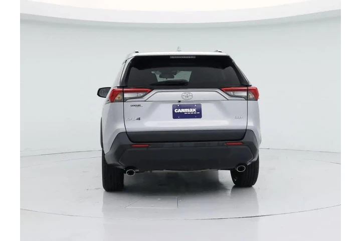 $25998 : Toyota RAV4 2021 XLE Premium image 6