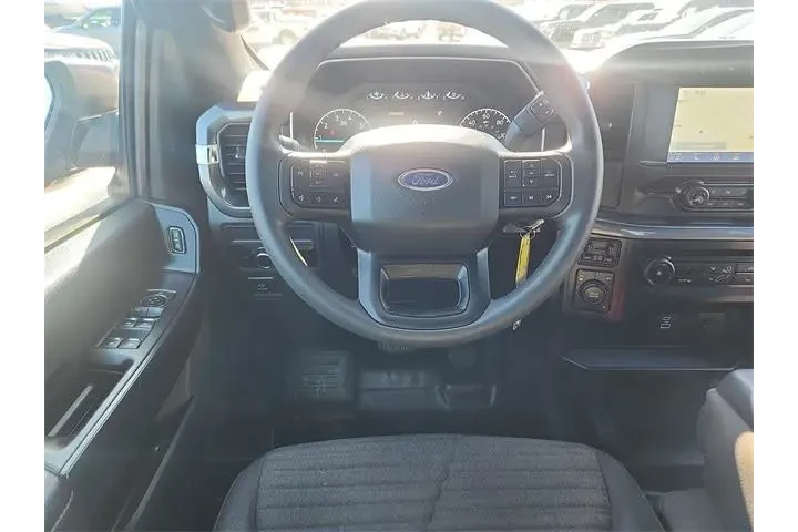 $38995 : Ford F-150 2023 4x4 XLT 4dr image 9