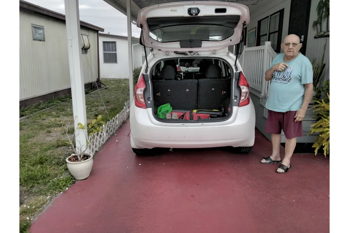 $3500 : Vendo nissan versa note image 3