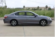$14248 : Honda Accord 2016 LX 4dr Sed thumbnail