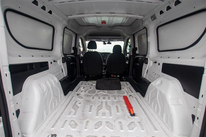 2020 ProMaster City Cargo Van image 6