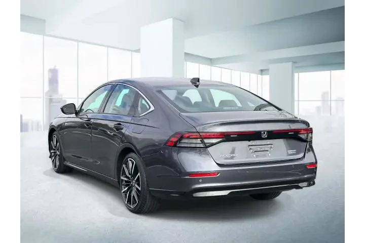 $31999 : Honda Accord Hybrid 2024 Tou image 4