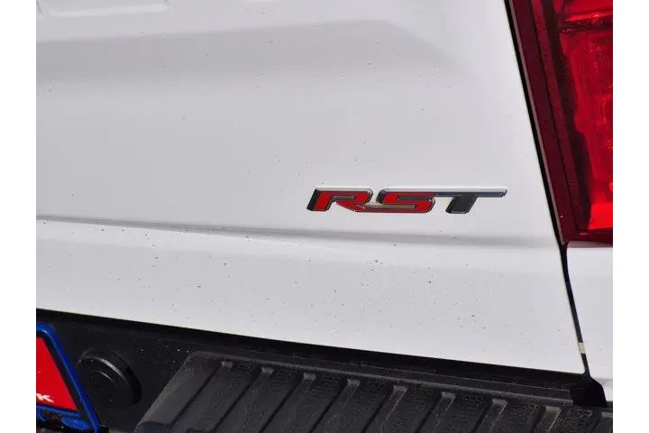 Chevrolet Silverado 1500 202 image 8