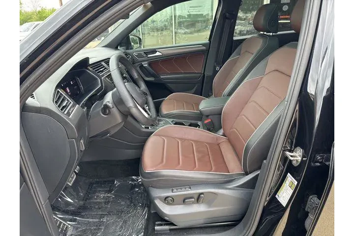 $29995 : Volkswagen Tiguan 2024 AWD S image 8