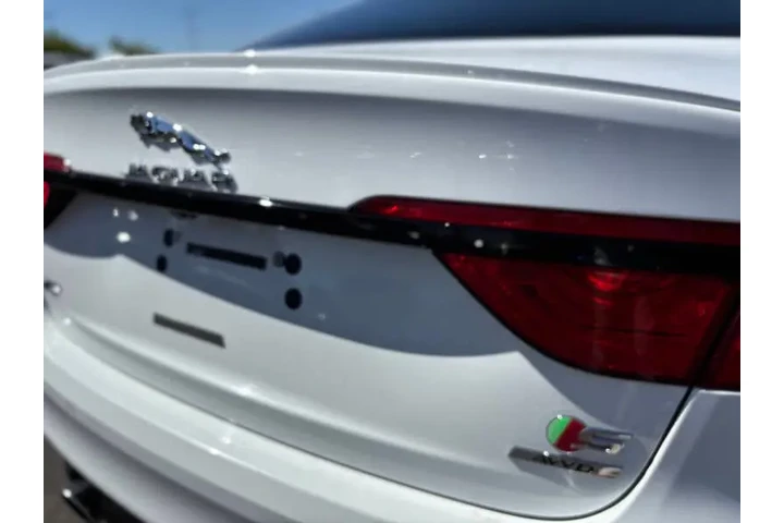 $16999 : 2017 XF S image 10