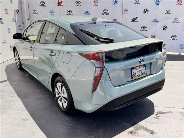 $17995 : Used 2017 Prius Four Touring image 5