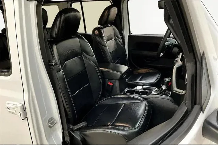 $34490 : Jeep Wrangler Unlimited 2022 image 7