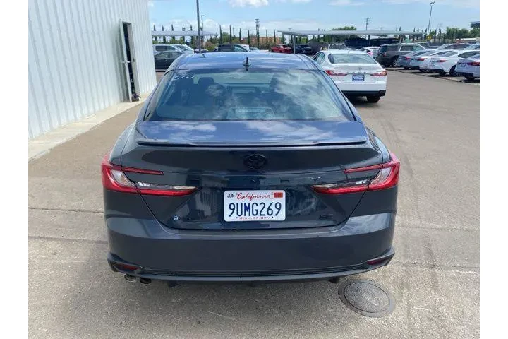 $34900 : Toyota Camry 2025 SE 4dr Sed image 5