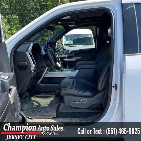 Used 2018 F-150 LARIAT 4WD Su image 10