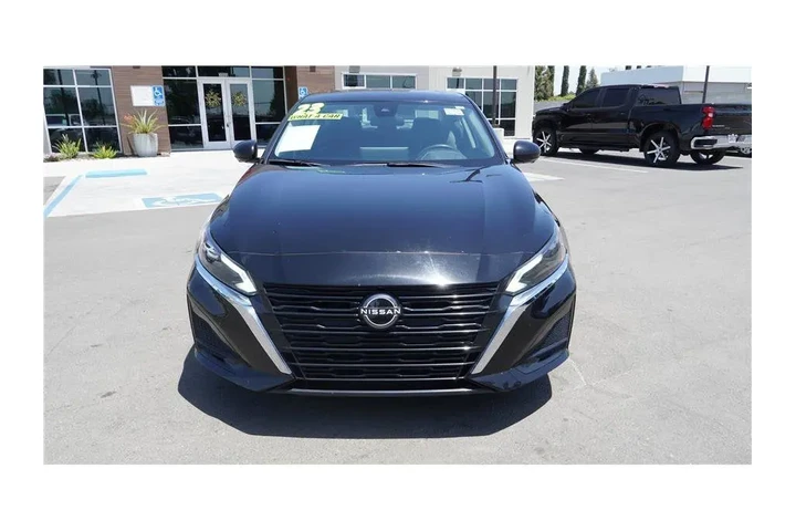 $20784 : 2023 Altima 2.5 SL image 3