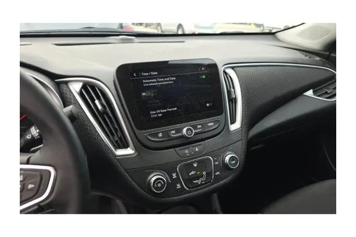 $25990 : Chevrolet Malibu 2025 RS 4dr image 9