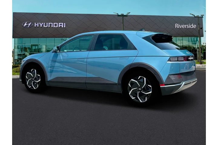 $17991 : Hyundai IONIQ 5 2024 SE 4dr image 4