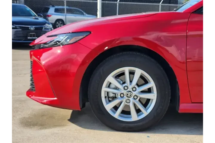 $28993 : Toyota Camry 2025 AWD SE 4dr image 8