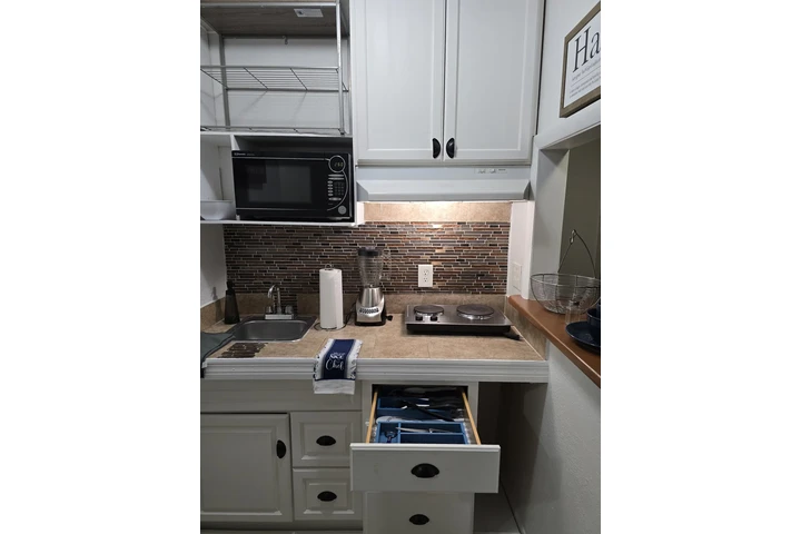 $1200 : RENTO EFFICIENCY (ESTUDIO) image 3