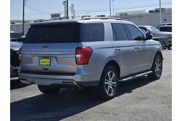 $33492 : Ford Expedition 2022 4x2 XLT image 8