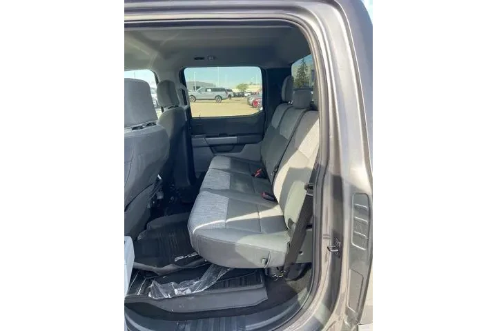 $38346 : Ford F-150 Lightning 2022 AW image 6