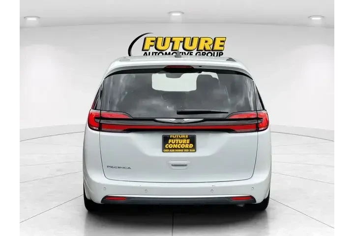$22988 : Chrysler Pacifica 2023 Touri image 5