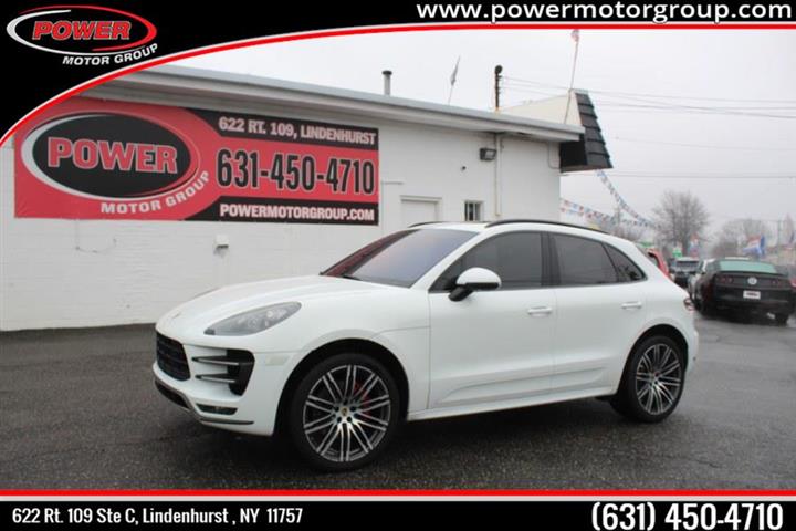 $27777 : Used 2016 Macan AWD 4dr Turbo image 1