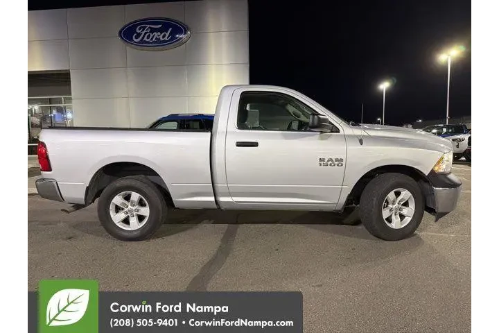 $16989 : Ram 1500 2018 4x2 Express 2d image 9