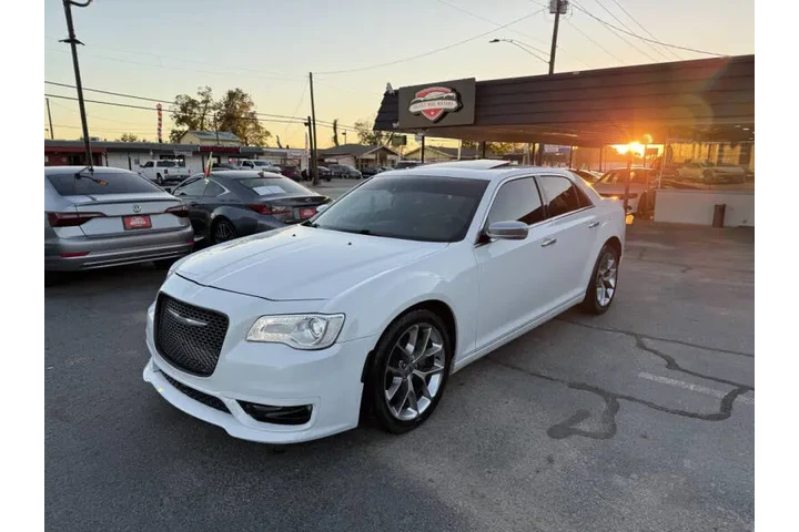 $16599 : 2015 300 C Platinum image 3