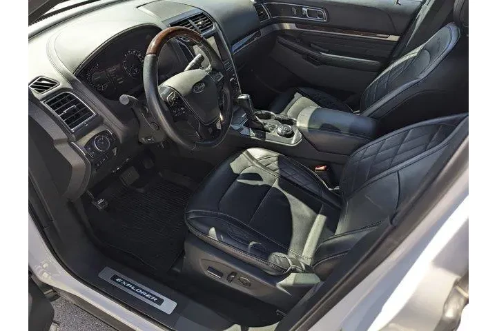 $21999 : Ford Explorer 2018 AWD Plati image 10
