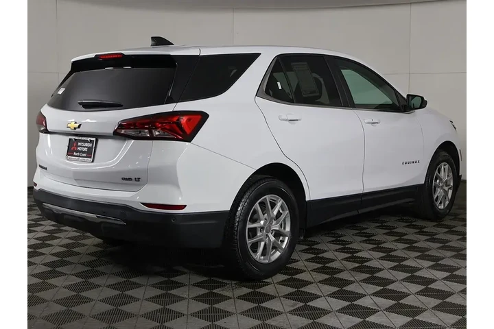 $18693 : Chevrolet Equinox 2024 4x4 L image 9