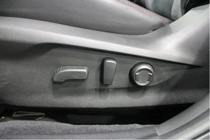 $28998 : Subaru WRX 2023 AWD Limited image 4