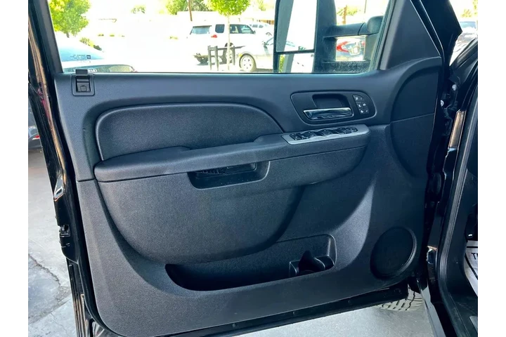 2014 Silverado 2500HD LTZ Cre image 10
