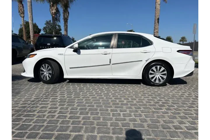$21995 : Toyota Camry Hybrid 2020 LE image 6