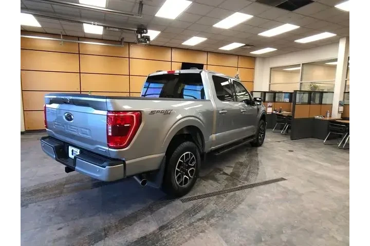 $39871 : Ford F-150 2023 4x4 XLT 4dr image 7