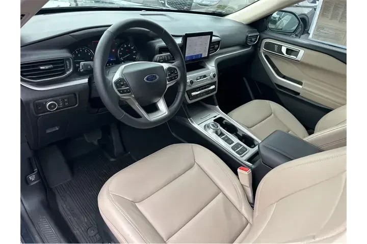 $32000 : Ford Explorer 2024 XLT 4dr S image 7
