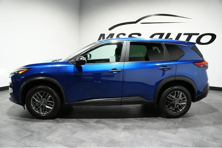 $19244 : 2023 Rogue S image 3