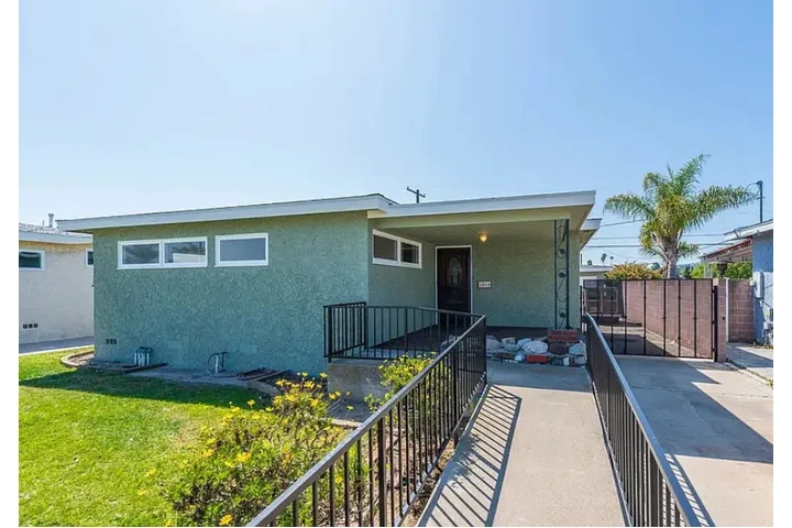 $2100 : SINGLE FAMILY RESIDENCE image 1