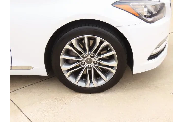 $8999 : Genesis G80 2017 3.8 4dr Sed image 9