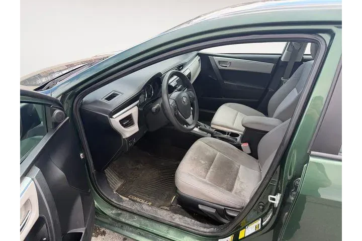 $10961 : Toyota Corolla 2014 S 4dr Se image 9