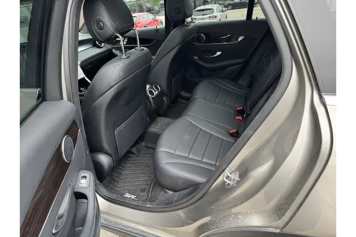 $21563 : Mercedes-Benz GLC 2019 AWD G image 6