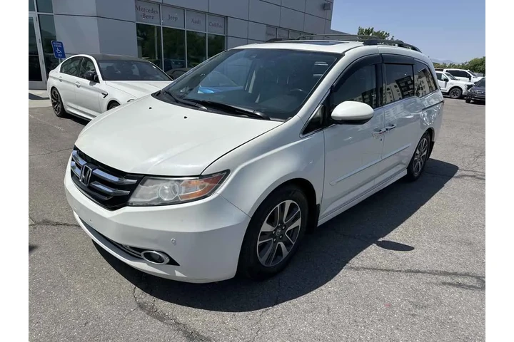 $10910 : 2015 Odyssey Touring Elite image 3
