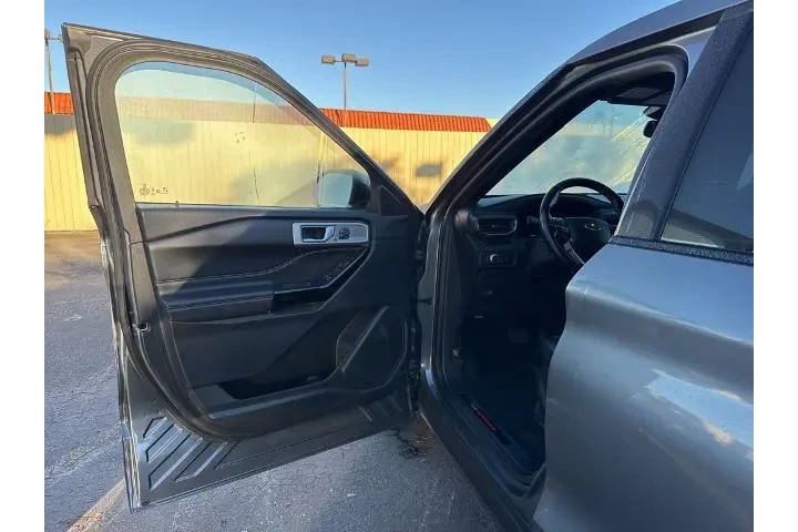 $35987 : Ford Explorer 2022 AWD ST 4d image 6