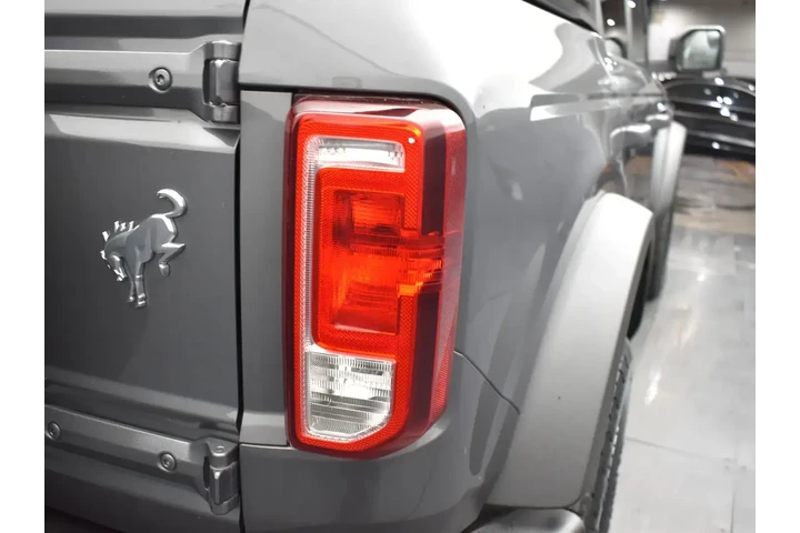 $27926 : Ford Bronco 2021 4x4 Base 4d image 7