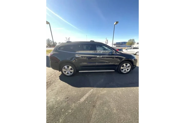 2014 Traverse LTZ image 8