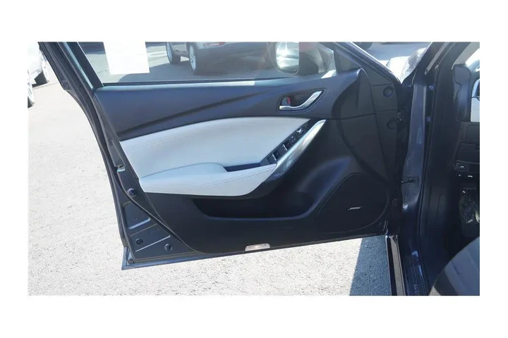 $15984 : 2016 6 i Grand Touring image 9