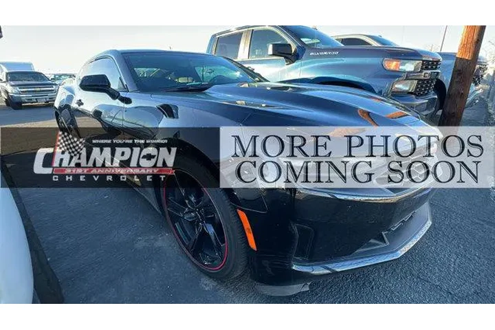 $32984 : Chevrolet Camaro 2023 LT 2dr image 1