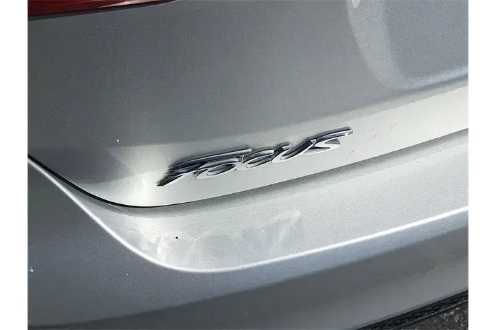 $6990 : Ford Focus 2018 SE 4dr Sedan image 5