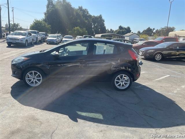 $11998 : 2019 Fiesta SE Hatchback image 4