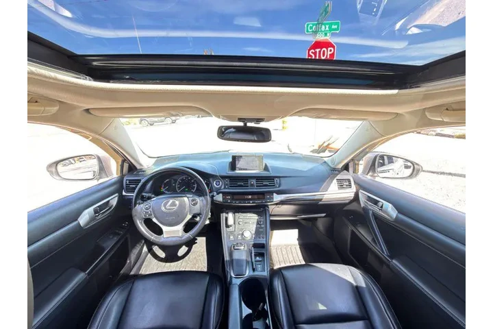 $14995 : 2017 CT 200h image 10