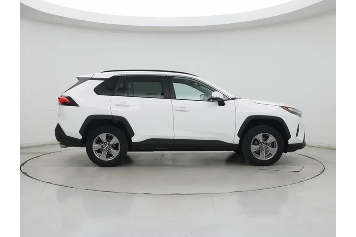 $31998 : Toyota RAV4 2024 AWD XLE 4dr image 7