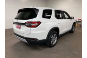 $37920 : Honda Pilot 2023 AWD EX-L 4d thumbnail