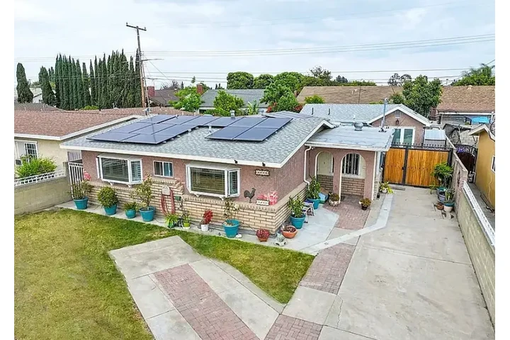 $2725 : HOUSE RENT IN Norwalk CA image 2