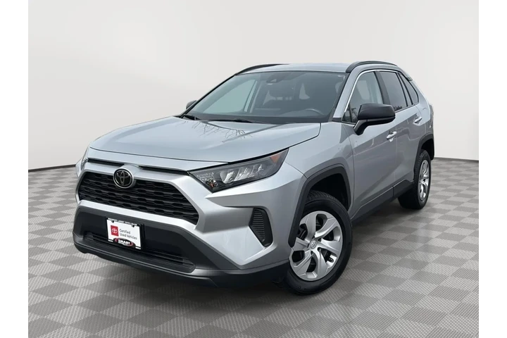 $18992 : 2021 RAV4 LE image 1